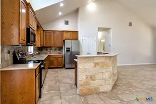 1761 Cottonwood Rd, Fischer, TX 78623 - Photo 8