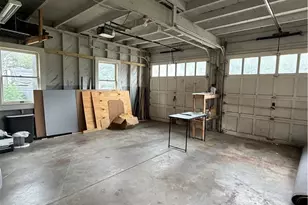 401 E Broadway, Cuero, TX 77954 - Photo 48