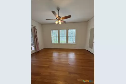 401 E Broadway, Cuero, TX 77954 - Photo 22