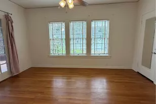 401 E Broadway, Cuero, TX 77954 - Photo 22