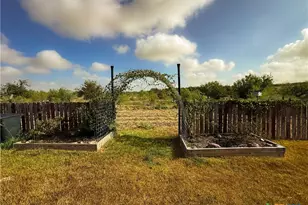 1028 Co Rd 108, Buckholts, TX 76518 - Photo 14