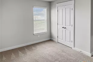 916 Gray Cloud Dr, New Braunfels, TX 78130 - Photo 16