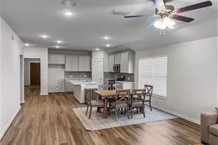 916 Gray Cloud Dr, New Braunfels, TX 78130 - Photo 4