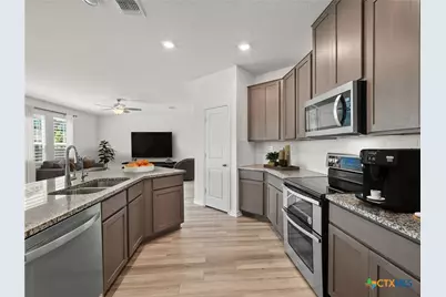 3865 Bentwood Way, New Braunfels, TX 78130 - Photo 4
