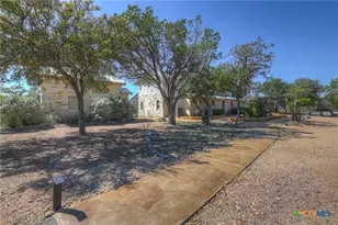 2119 Lariat Ridge, New Braunfels, TX 78132 - Photo 4