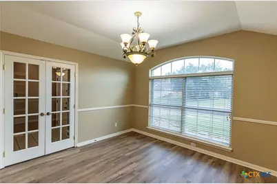 305 Waterstone, Victoria, TX 77901 - Photo 6