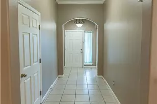 305 Waterstone, Victoria, TX 77901 - Photo 4
