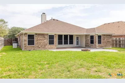 305 Waterstone, Victoria, TX 77901 - Photo 32
