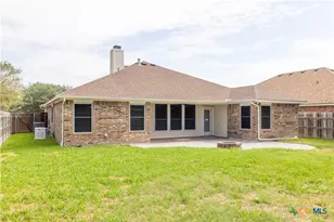305 Waterstone, Victoria, TX 77901 - Photo 32