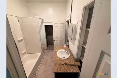 920 S 9th Street, Temple, TX 76504 - Photo 4