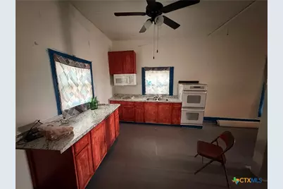 920 S 9th Street, Temple, TX 76504 - Photo 10