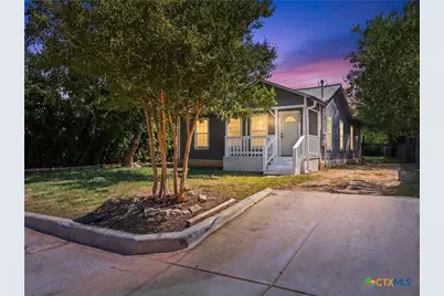 2553 W San Antonio Street, New Braunfels, TX 78130 - Photo 4