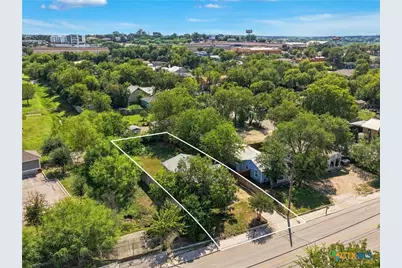 2553 W San Antonio Street, New Braunfels, TX 78130 - Photo 26