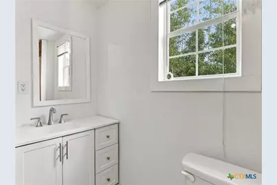 2553 W San Antonio Street, New Braunfels, TX 78130 - Photo 16