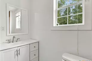 2553 W San Antonio St, New Braunfels, TX 78130 - Photo 16