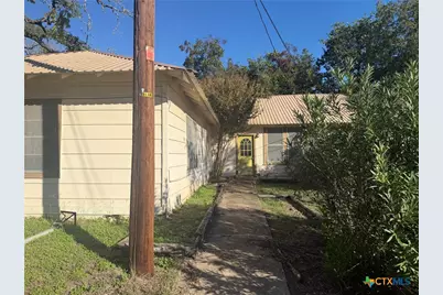 108 S Race Street, Lampasas, TX 76550 - Photo 14