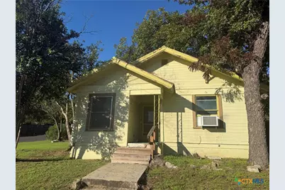 108 S Race Street, Lampasas, TX 76550 - Photo 2