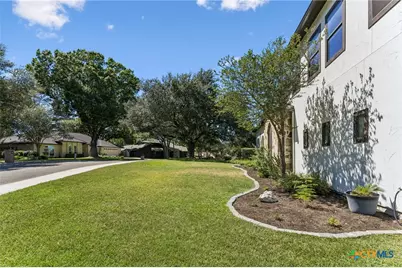 406 Marsh Oval, New Braunfels, TX 78130 - Photo 6