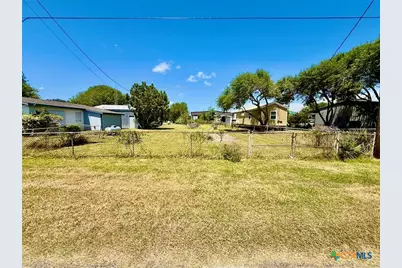 510 W Jefferson, Port O'Connor, TX 77982 - Photo 1
