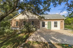 205 Homestead Rd, Kyle, TX 78640 - Photo 4