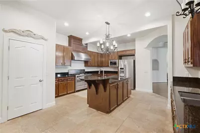 887 Lone Star Drive, New Braunfels, TX 78130 - Photo 16