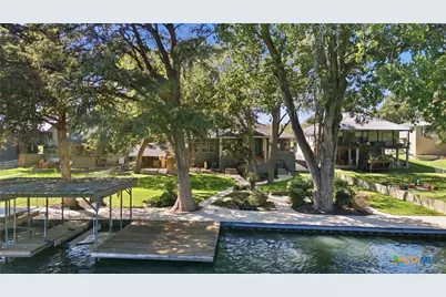 887 Lone Star Drive, New Braunfels, TX 78130 - Photo 4