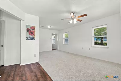 1112 W 1st Street, Lampasas, TX 76550 - Photo 10