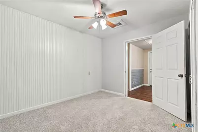 1112 W 1st Street, Lampasas, TX 76550 - Photo 24
