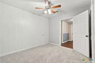 1112 W 1st St, Lampasas, TX 76550 - Photo 24