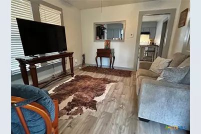 109 E Leon Street, Gatesville, TX 76528 - Photo 8