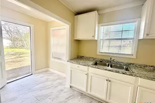 1007 Capps St, Marlin, TX 76661 - Photo 20