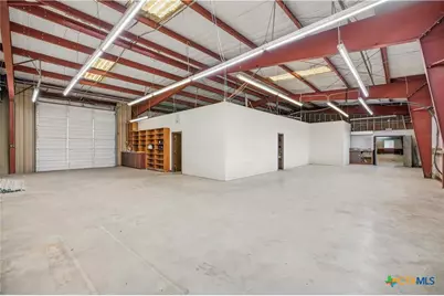 1301 E North Street, Victoria, TX 77901 - Photo 26