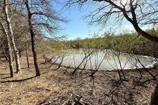 685 Fox Ln, Lockhart, TX 78644 - Photo 2