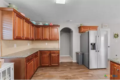 809 Buttercup Drive, Edna, TX 77957 - Photo 12