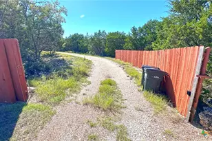 112 High Mesa Dr, Gatesville, TX 76528 - Photo 1