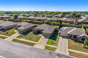 307 Boxer St, Nolanville, TX 76559 - Photo 6