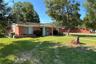 2101 E Mesquite Ln, Victoria, TX 77901 - Photo 24