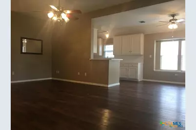 607 Ashland Creek, Victoria, TX 77901 - Photo 4