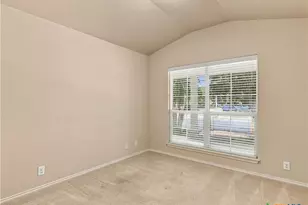 550 Briggs Dr, New Braunfels, TX 78130 - Photo 20