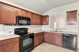 550 Briggs Dr, New Braunfels, TX 78130 - Photo 10
