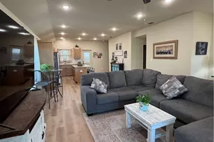 108 Boulder Ridge Dr, Cuero, TX 77954 - Photo 4
