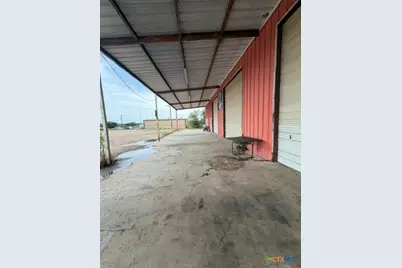 835 US Highway183 Avenue, Luling, TX 78648 - Photo 10