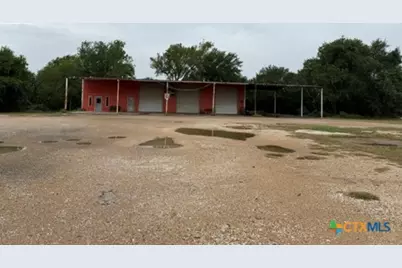 835 US Highway183 Avenue, Luling, TX 78648 - Photo 1