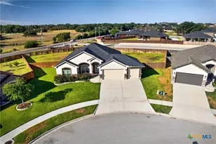 9000 Grand Oaks Ln, Killeen, TX 76542 - Photo 2