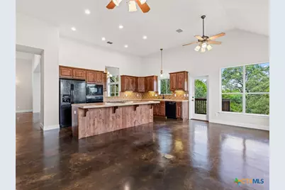 423 Elmwood Drive, New Braunfels, TX 78130 - Photo 10