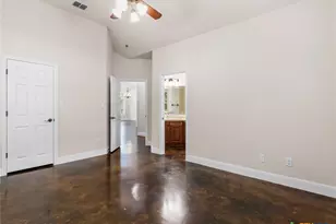 423 Elmwood Dr, New Braunfels, TX 78130 - Photo 36