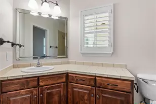 423 Elmwood Dr, New Braunfels, TX 78130 - Photo 34