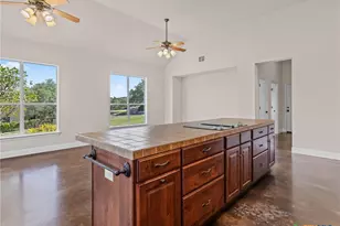 423 Elmwood Dr, New Braunfels, TX 78130 - Photo 16