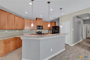 2071 Wind Chime Wy, New Braunfels, TX 78130 - Photo 6