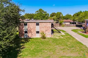 905 Simpson Rd, Victoria, TX 77904 - Photo 8